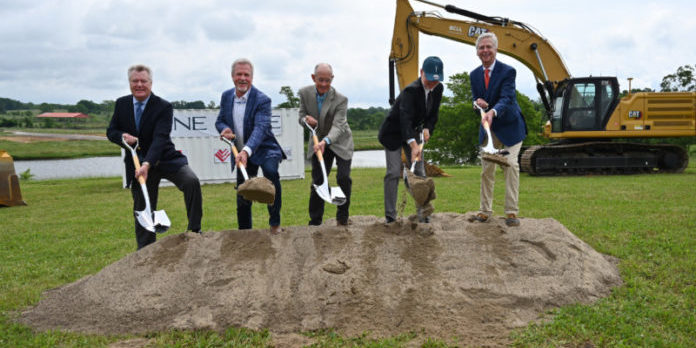 PeytonHoge-photos-143-696×464 June Lake Breaks Ground in Spring Hill