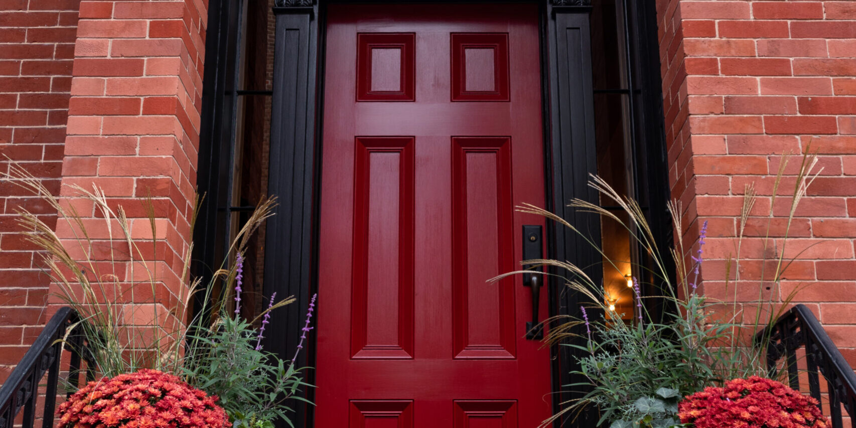 Classy and Chic Decorating Tips for Halloween with Susan Gregory Classy and Chic Decorating Tips for Halloween with Susan Gregory