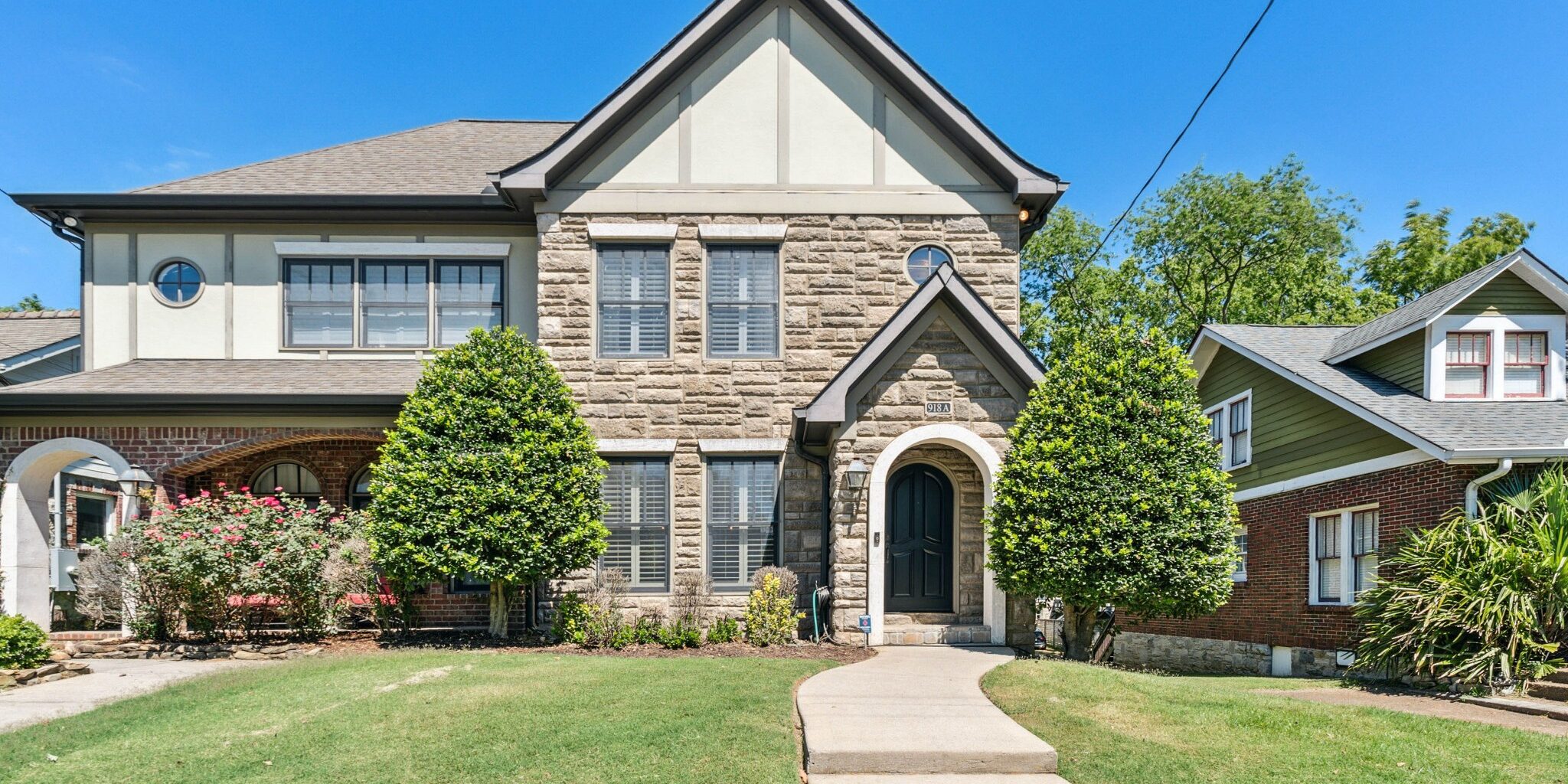 918A Waldkirch Avenue North