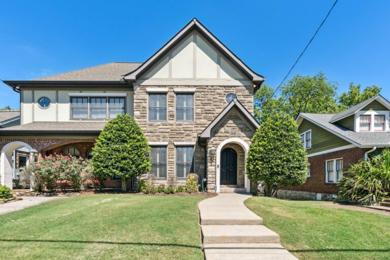 918A Waldkirch Avenue North