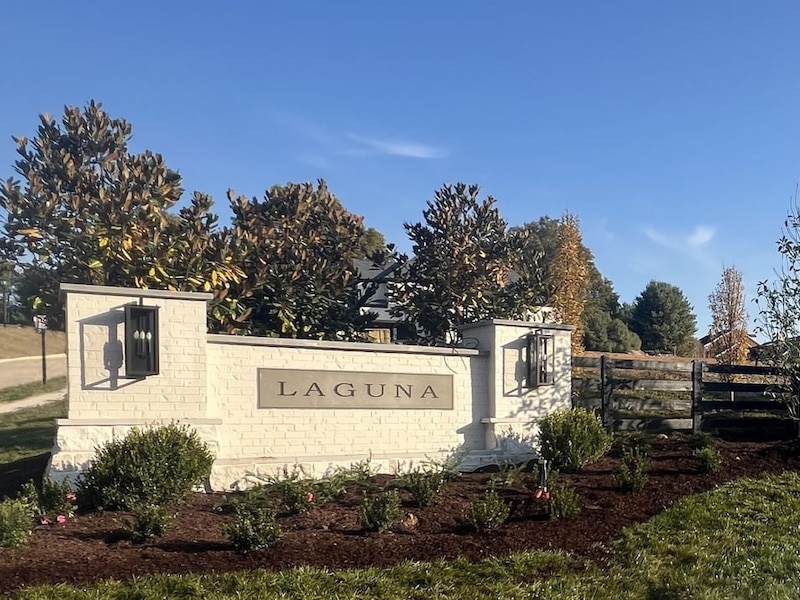 Home For Sale 1001 Laguna Drive  Franklin TN Laguna Community